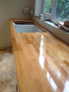 Close up! Oiling of the work surface continues...