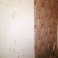 Starting to get rid of horrendous wallpaper